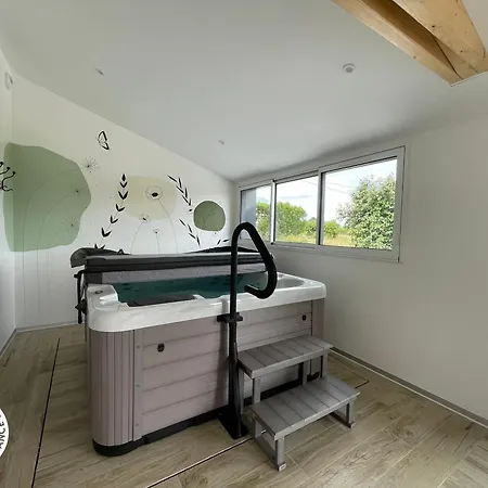 Hébergement de vacances Maison Spacieuse Avec Et Sauna, Proche Centre-ville, Plages Et Sites Touristiques De Vendée - Fr-1-426-558