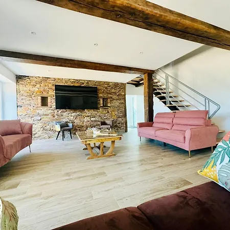 Hébergement de vacances Maison Spacieuse Avec Et Sauna, Proche Centre-ville, Plages Et Sites Touristiques De Vendée - Fr-1-426-558 La Roche-sur-Yon