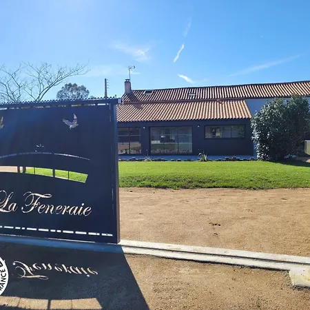 Maison Spacieuse Avec Et Sauna, Proche Centre-ville, Plages Et Sites Touristiques De Vendée - Fr-1-426-558 *