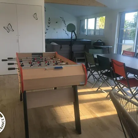 Maison Spacieuse Avec Et Sauna, Proche Centre-ville, Plages Et Sites Touristiques De Vendée - Fr-1-426-558